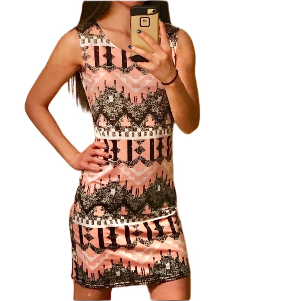 NWOT Sleeveless Aztec Dress